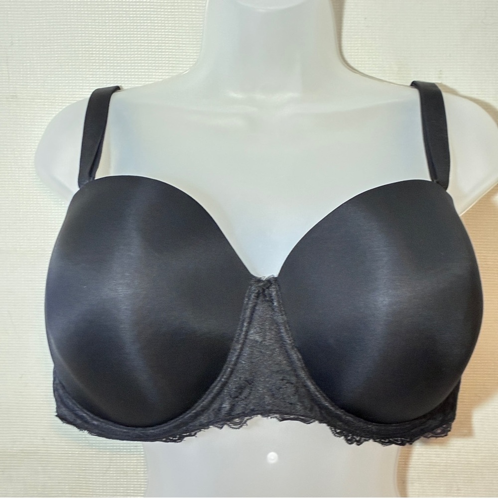 Torrid Curve Black Underwire Bra 44DDD